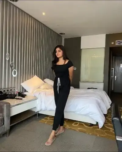 Call Girls Service in Colonelganj
